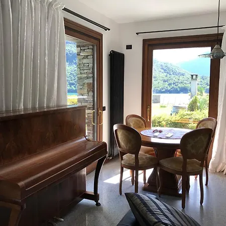 Mergozzo Beach Apartment