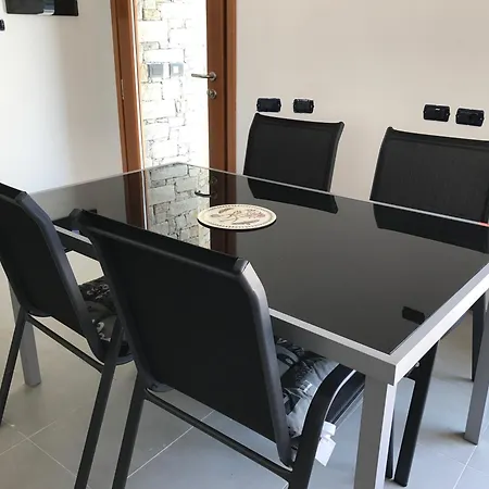 شقة Mergozzo Beach *