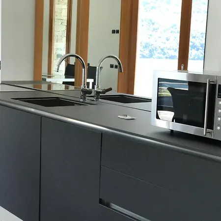 Mergozzo Beach شقة ميرجوزو