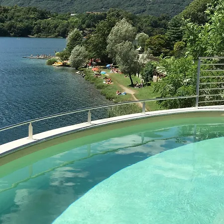 Mergozzo Beach شقة