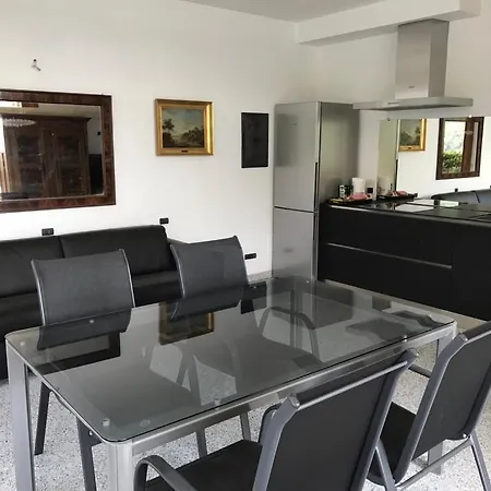 Mergozzo Beach Apartman