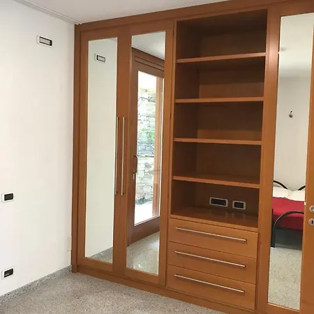 Mergozzo Beach Apartman *