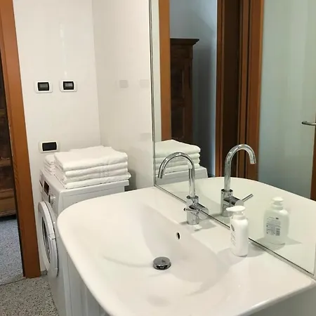 Mergozzo Beach Apartment *