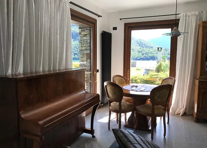 Mergozzo Beach Apartment