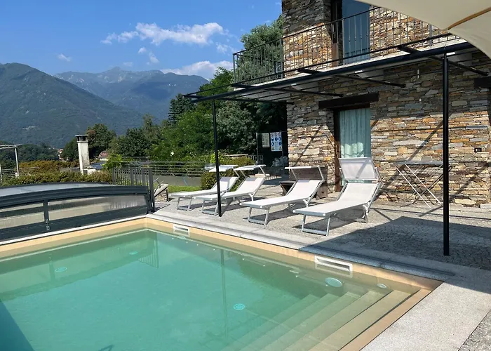 Mergozzo Beach * Mergozzo