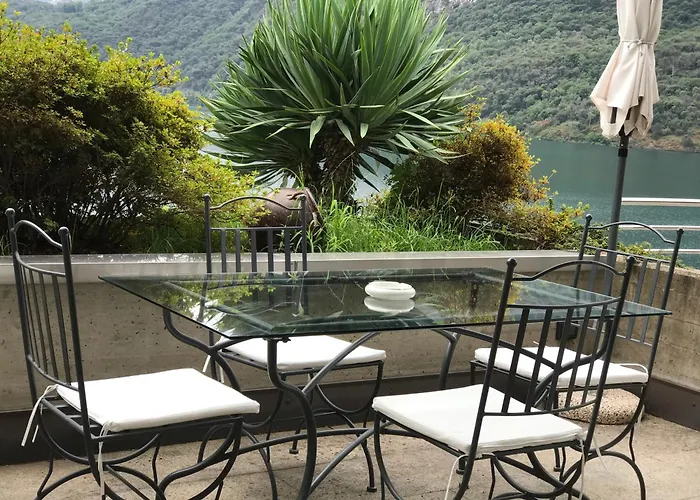 Mergozzo Beach * Mergozzo